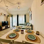 Toni House 505 Apartment